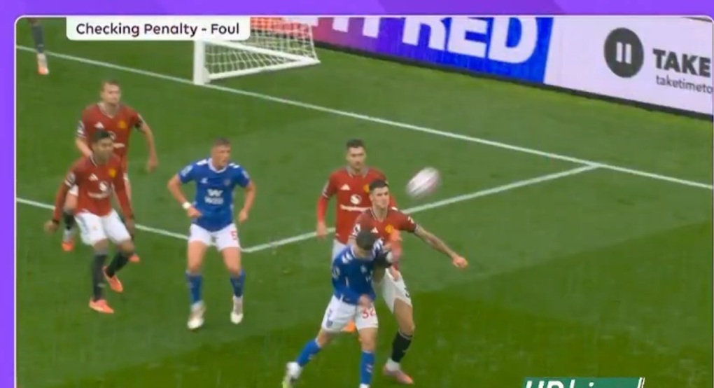 Tranh cãi Man Utd thoát phạt đền, Ban tổ chức Premier League lên tiếng - 2
