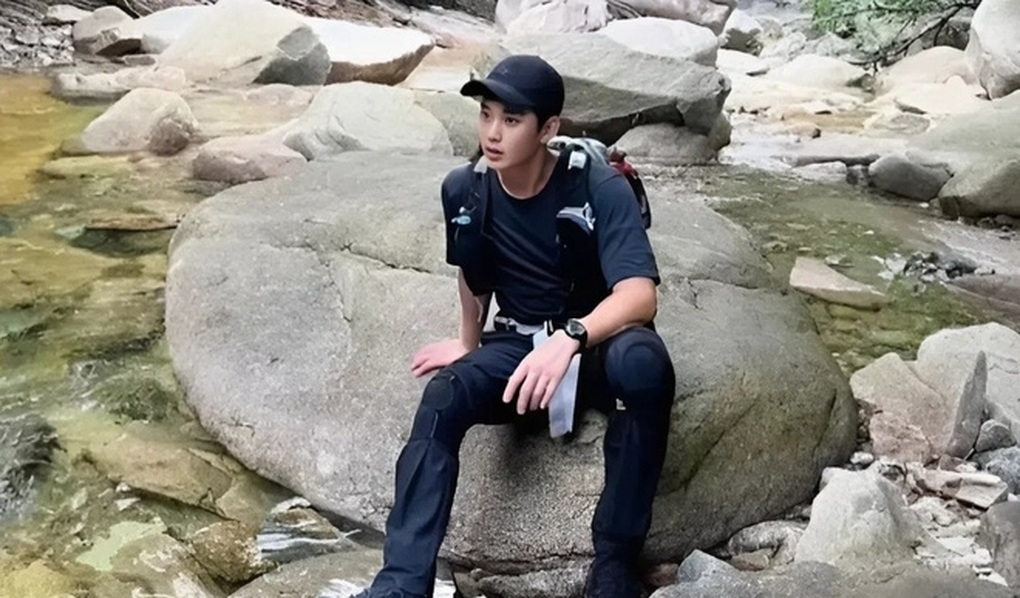 Tài tử Nữ hoàng nước mắt Kim Soo Hyun làm gì trong 6 tháng mất tích? - 2