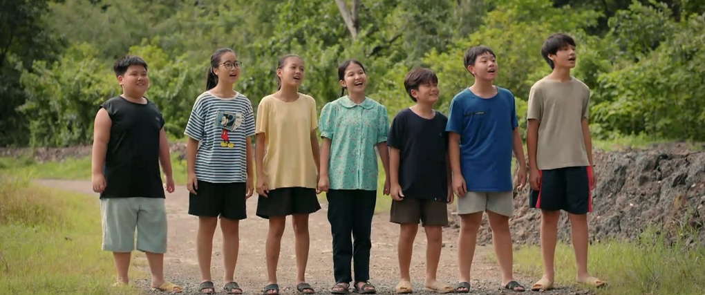 Cách em 1 milimet lộ diện dàn diễn viên nổi danh vào vai nhân vật khi lớn - 1 Cách em 1 milimet lộ diện dàn diễn viên nổi danh vào vai nhân vật khi lớn - 1