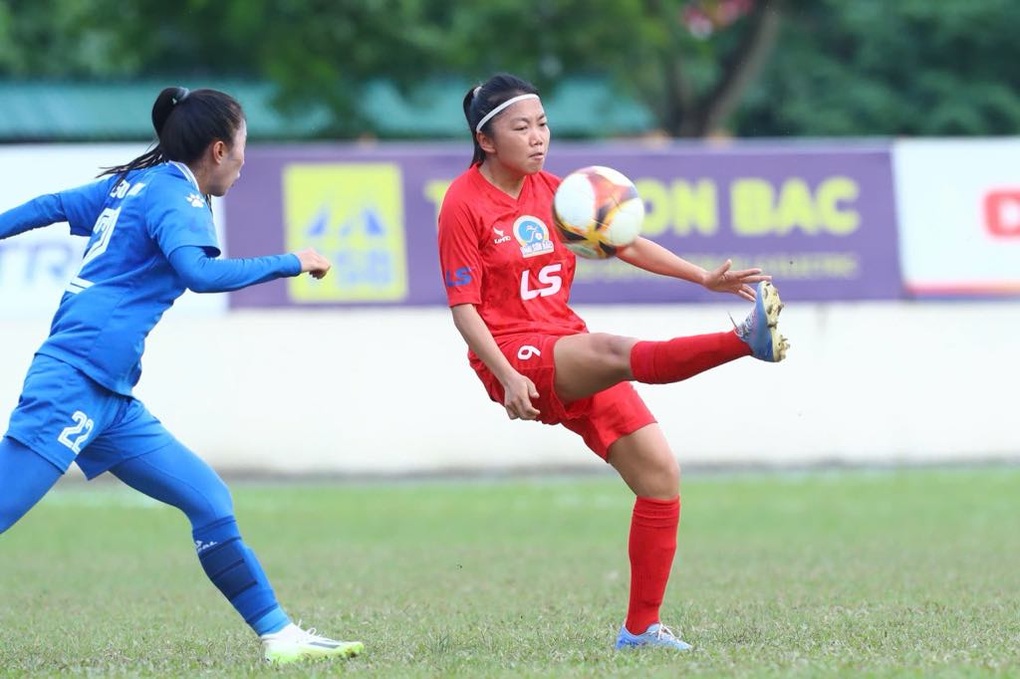 Đội TPHCM đến gần với ngôi vô địch giải bóng đá nữ vô địch quốc gia 2025 - 1