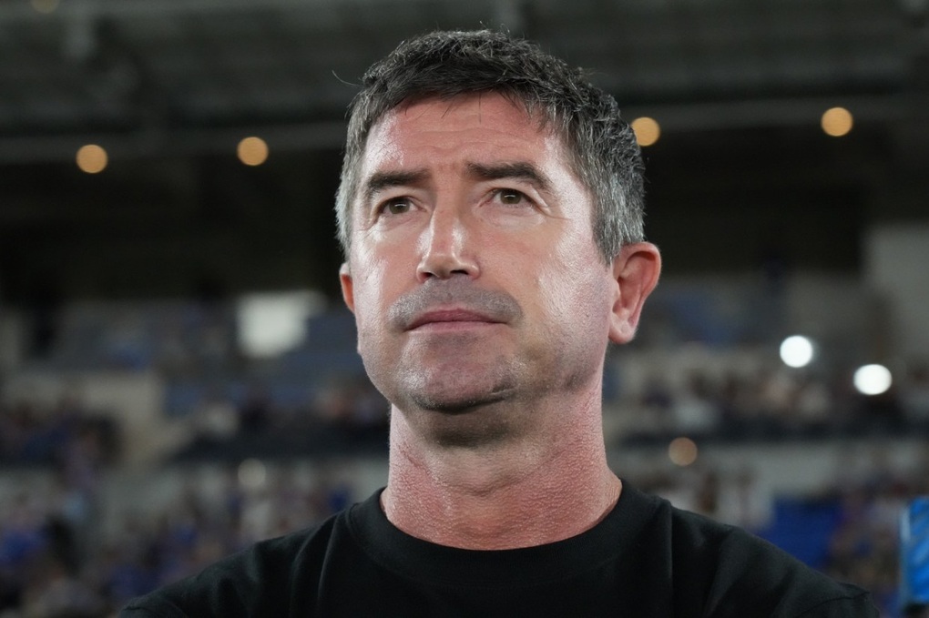 Tờ báo nổi tiếng ở châu Âu bị sốc khi Harry Kewell tới làm việc ở V-League - 1